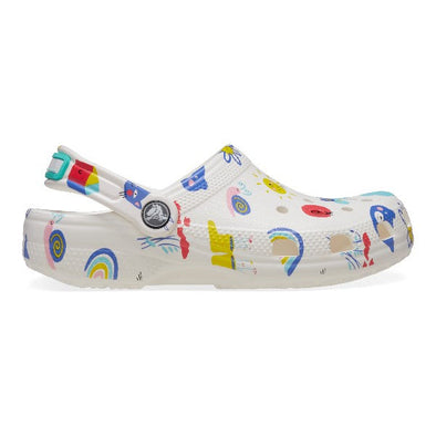 Sandalias crocs classic doodle print clog p/nino