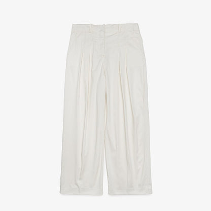 Pantalón flare fit con pinzas Lacoste para dama